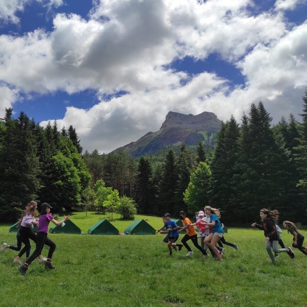 otra juego 03 600x600